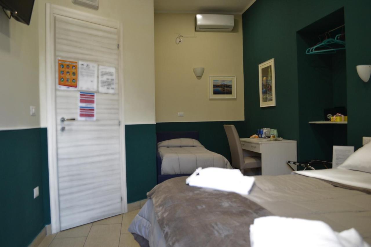 Il Viaggio Di Dante Historical Center Bed & Breakfast Napels
